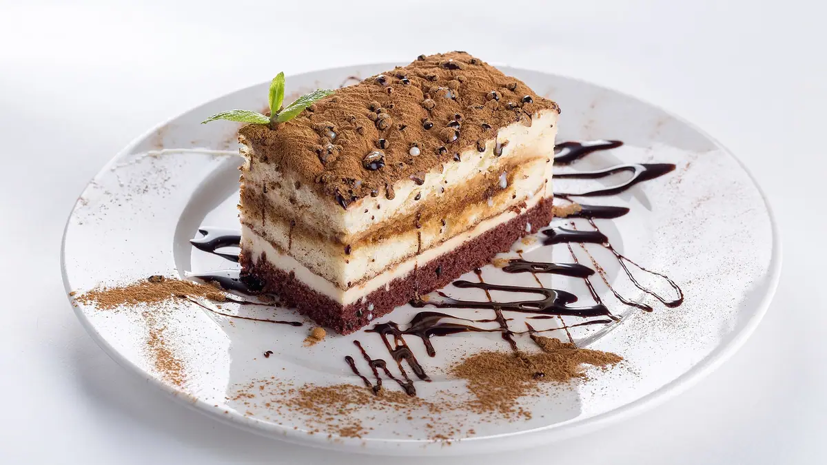 Cafe Nouveau – cake shop in West Woodlands, Frome